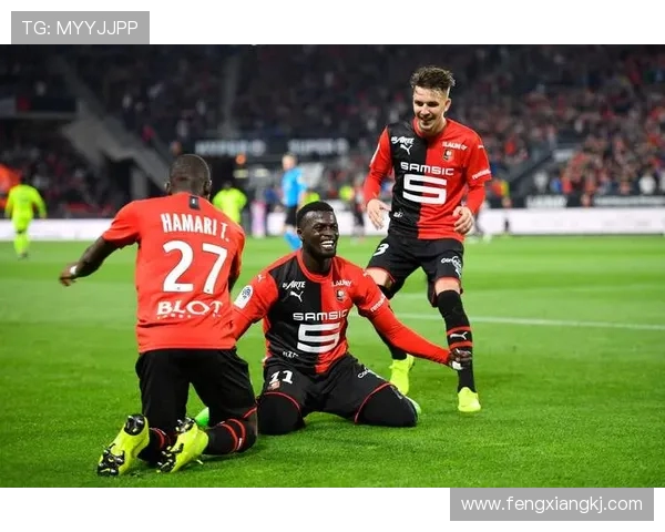 法甲球员动作分析及技术细节解读