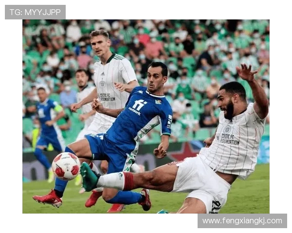 奥维耶多球迷不满上轮比赛延期处理结果举标语抗议西甲黑手党行为